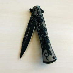 Engraved Black Rose Elegance Knife - A Chic Companion for Your Adventurous Spirit